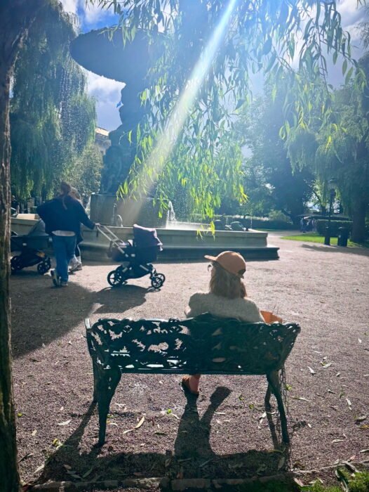 013EA84C-BE6F-4D6A-8B35-352564707E19