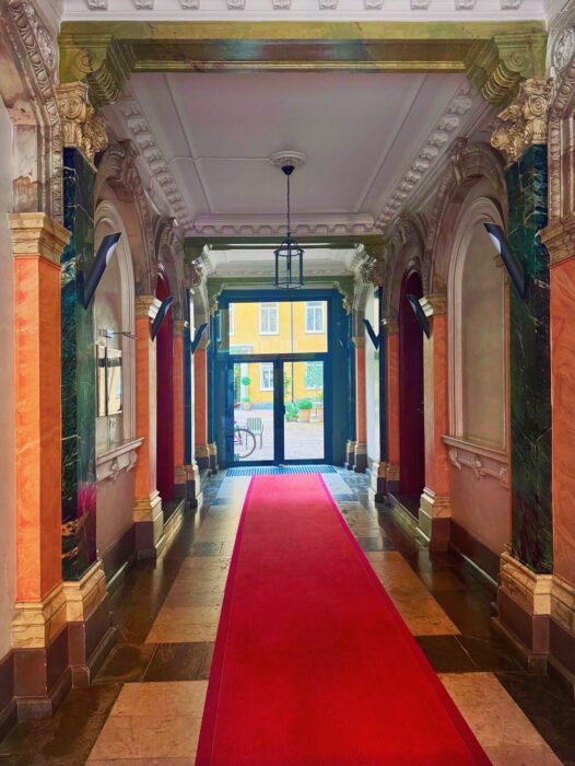 132CE3DB-9CC6-48BF-928E-525FDB23A101