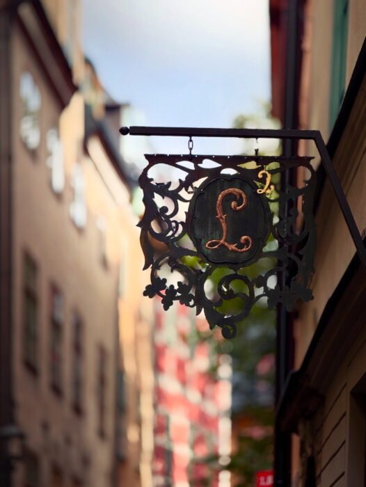 3DA42A7B-E619-4053-B72F-620FA13A2C14