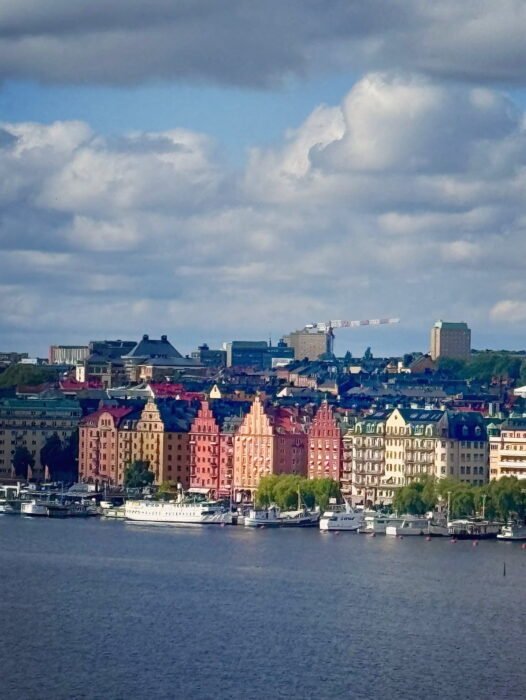 596E5AC1-ABDA-4483-ACF0-41F35358B80A