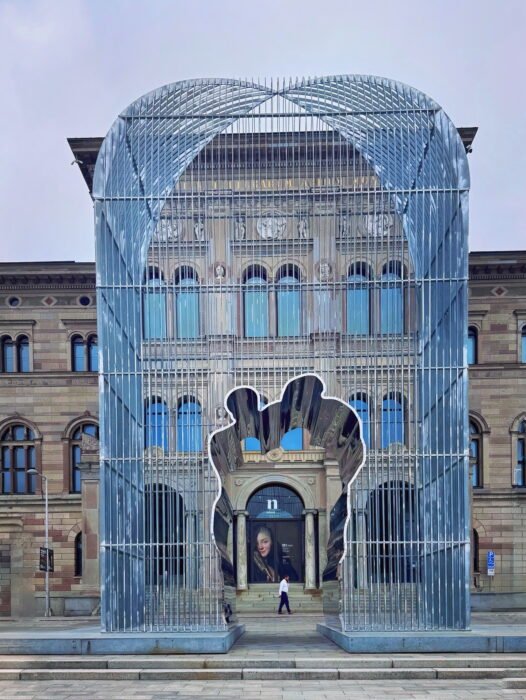 634C1B74-5D23-4152-AB51-1FBA250273B3