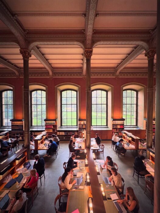 64C5CFF9-DE1F-45D9-9DE3-189335DFB9A5