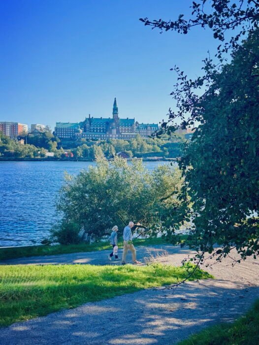 773C1DDA-0FBD-4052-BE27-4D73BB5301C4