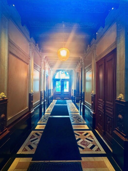 7AF22BC3-4210-4A84-8280-BB4FA3164B7E