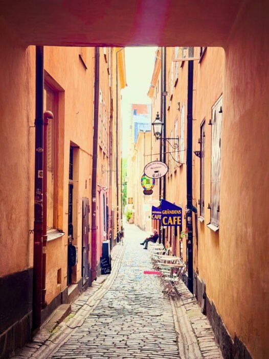 83ADF96A-7402-453C-8309-E0847546CB68