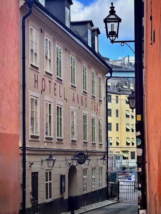 A28C862B-AC6A-41A1-A9C3-EBCE8DE38E2B