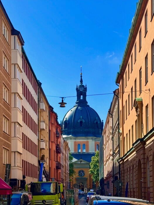 E707438B-5321-4E05-9F12-6D9BADEA3D38