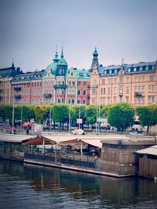 F45FFC6E-CB26-4675-B219-AB5C1C5CE93E