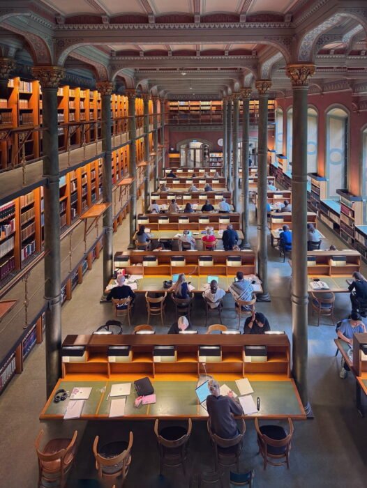 FAEC748B-6D86-4284-9C3C-692D03622132