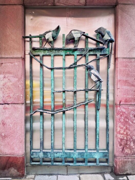 FE589400-C8FB-4E12-99BB-F2D183F579F9